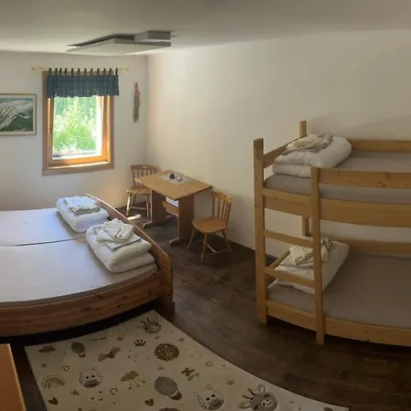 Mountain Hut Dom Pod Storzicem * Tržič