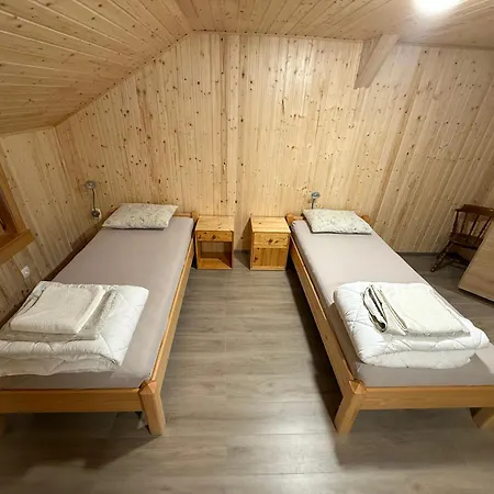 Mountain Hut Dom Pod Storzicem * Tržič