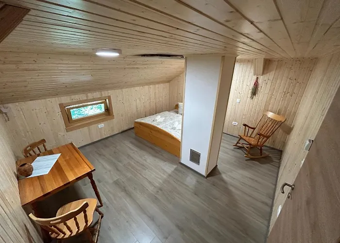 Mountain Hut Dom Pod Storzicem Trzic