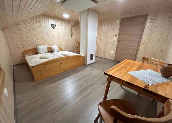 Mountain Hut Dom Pod Storzicem * Trzic