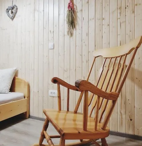 Mountain Hut Dom Pod Storzicem