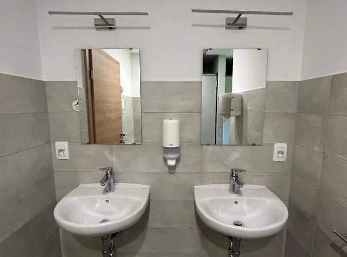 Mountain Hut Dom Pod Storzicem