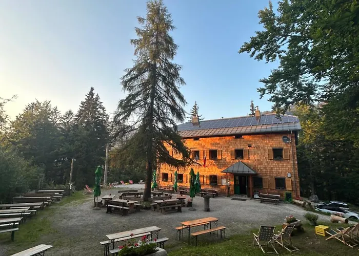 Lodge Mountain Hut Dom Pod Storzicem *